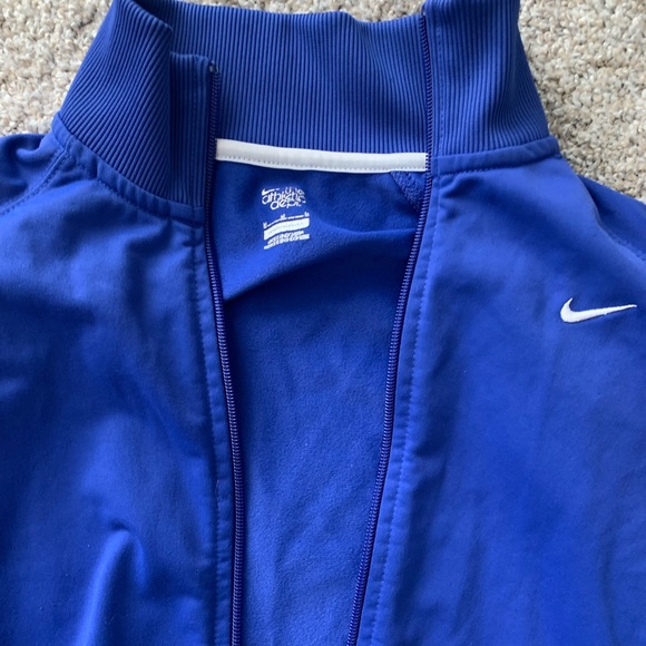 Nike jacket - Picture 3 of 3